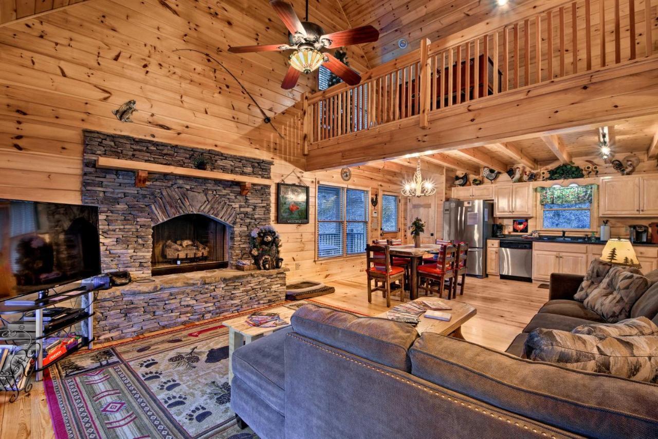 Riverside Ellijay Cabin With Hot Tub And Game Room Exteriér fotografie